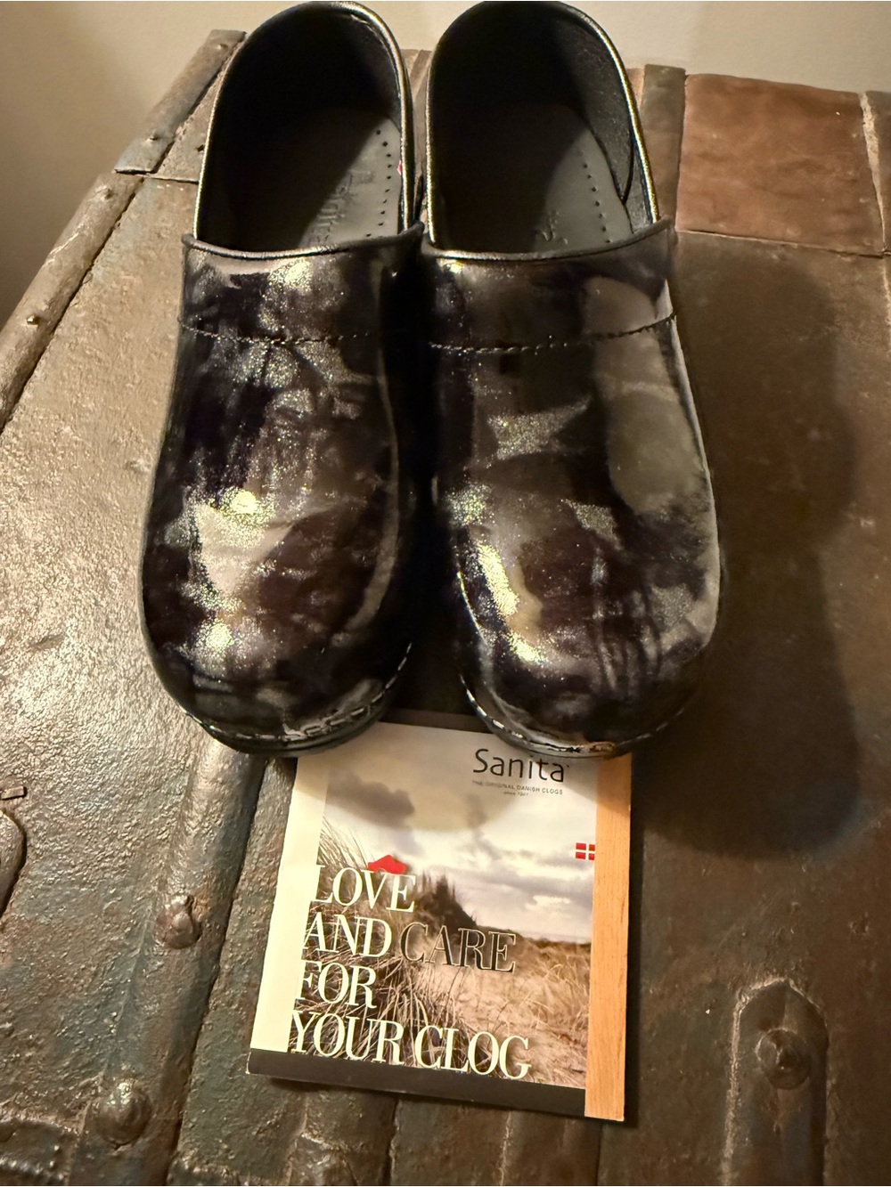 Never worn Sanita size 37 clogs